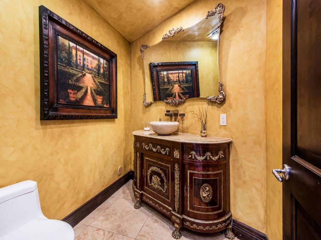 Robmar Mansion Villa